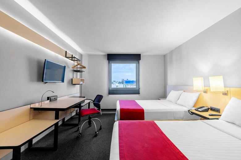 Hotel City Express Guadalajara Expo
