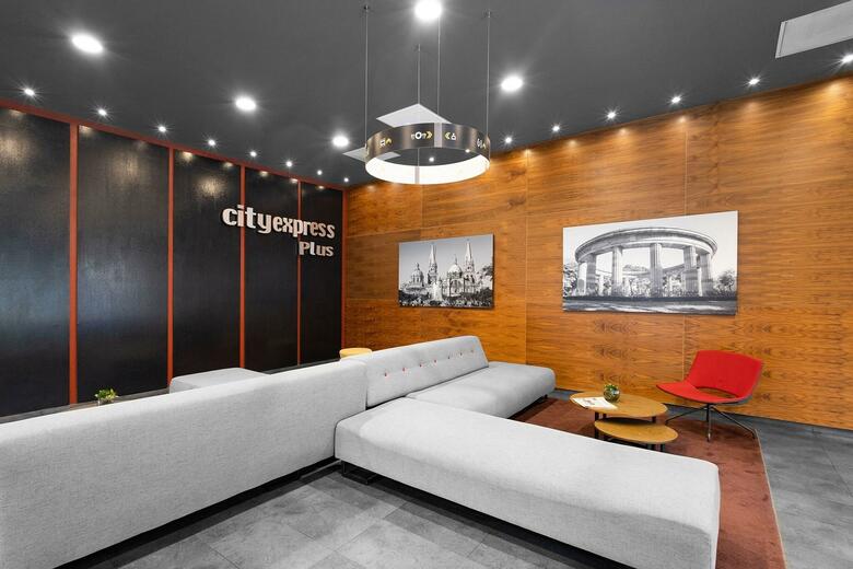Hotel City Express Guadalajara Expo