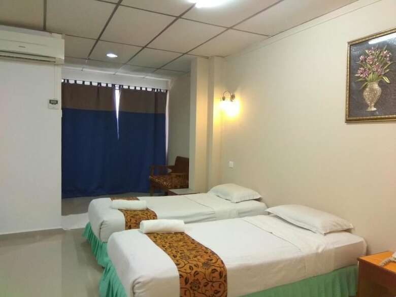 Hotel K T Mutiara