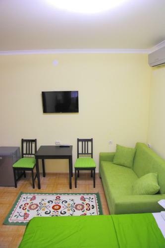 Hostal Guest House Alyans