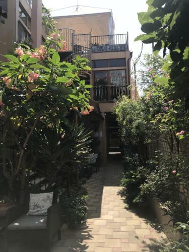 Hostal Guest House Alyans