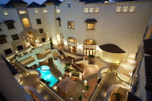 Al Rawasi Hotel Suites