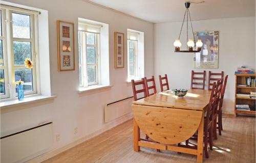 Holiday Home Villingeb�k Strandvej Dronningm�lle I