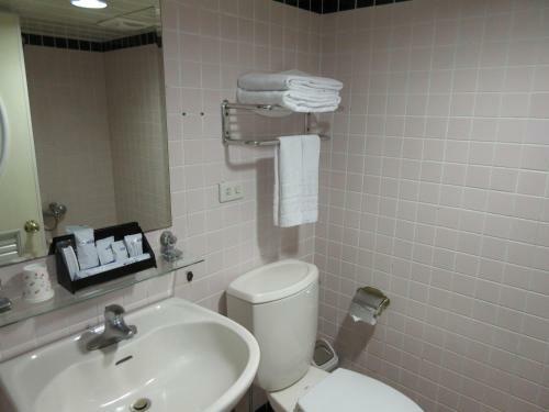 Dahshin Hotel