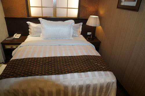 Dahshin Hotel