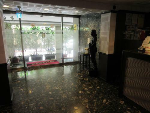 Dahshin Hotel