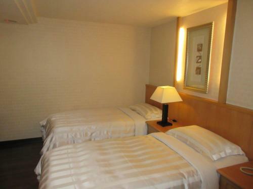 Dahshin Hotel
