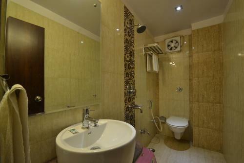 Hotel Central Residency