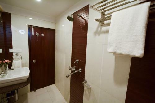 Hotel Central Residency