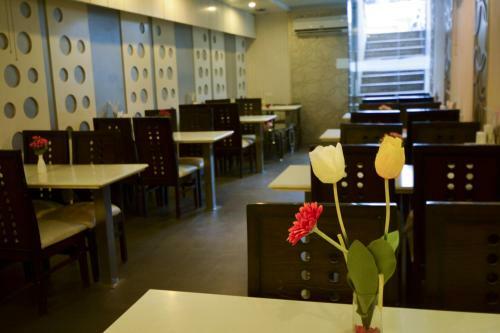 Hotel Central Residency