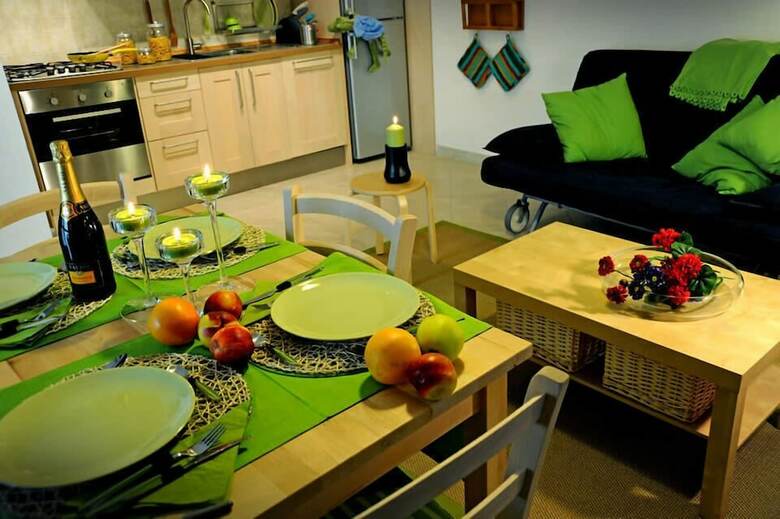 Hostal Idealodge B&B