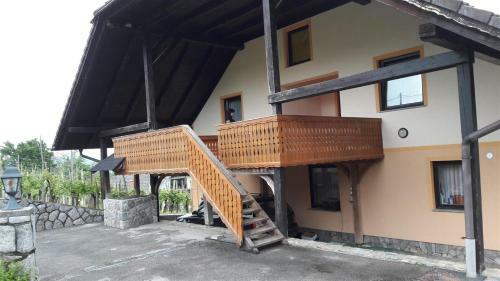 Apartamentos Tourist Farm ?krbina