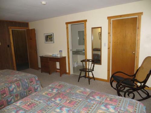 Hotel Black Cat Guest Ranch