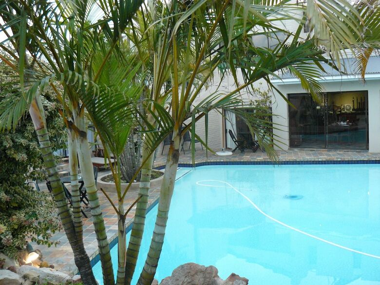 Hostal See More Guest House