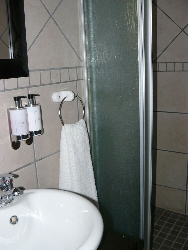 Hostal See More Guest House