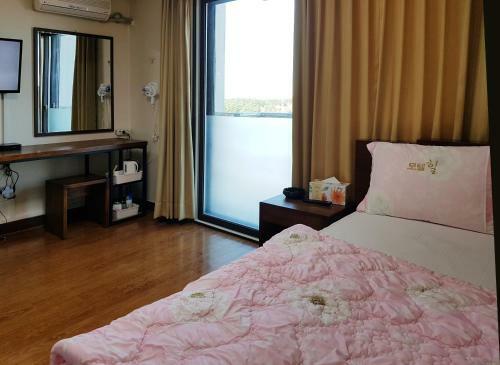 Goodstay Motel Hill