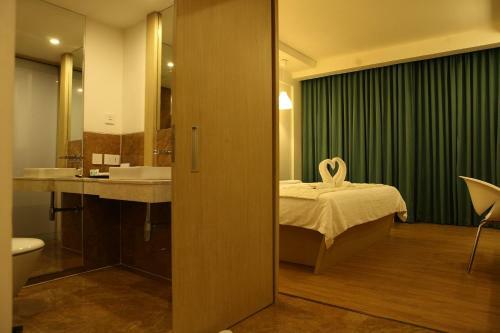 Hotel The Dunes Cochin