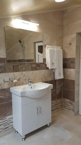 Hostal Jorela Guest Rooms