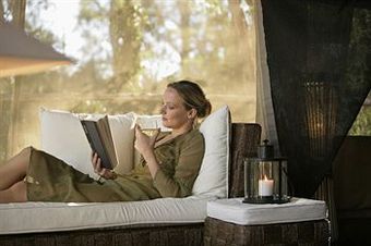 Hotel Paperbark Camp