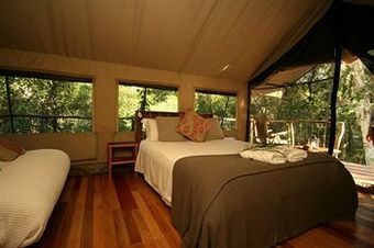 Hotel Paperbark Camp