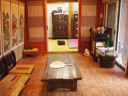 Hostal Eugene Hanok Guesthouse Dongdaemun