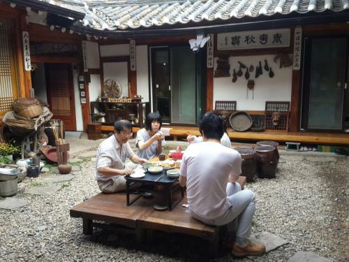 Hostal Eugene Hanok Guesthouse Dongdaemun