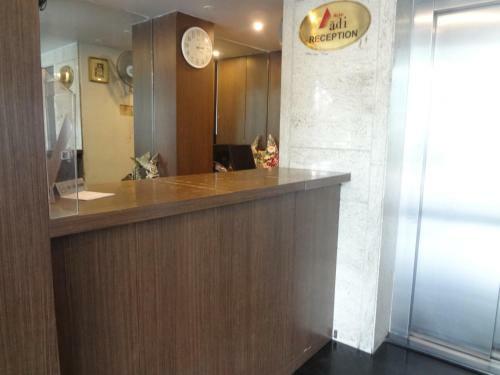 Hotel Adi