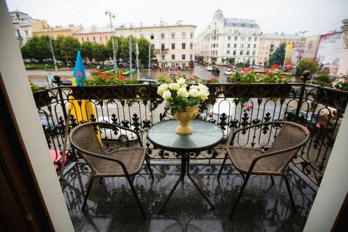 Allureinn Hotel And Restaurant Complex