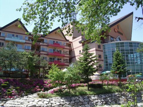 Hotel Hanwha Resort Sanjeong Lake