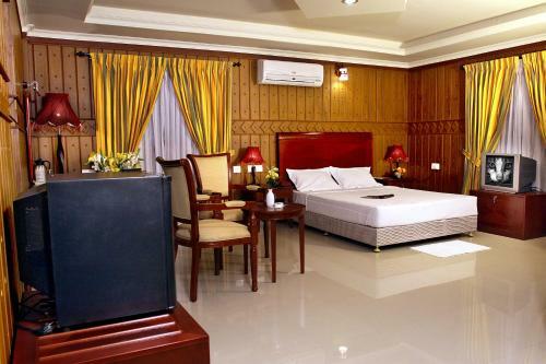 Hotel Devasura Inn