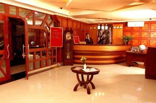 Hotel Devasura Inn