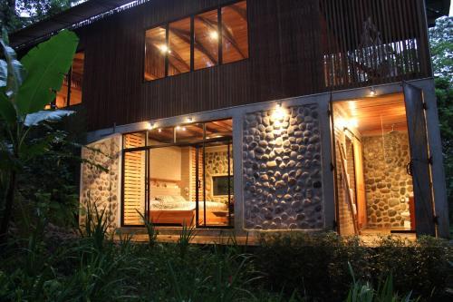Hamadryade Lodge