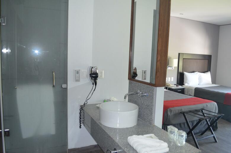 Plaza Camelinas Hotel