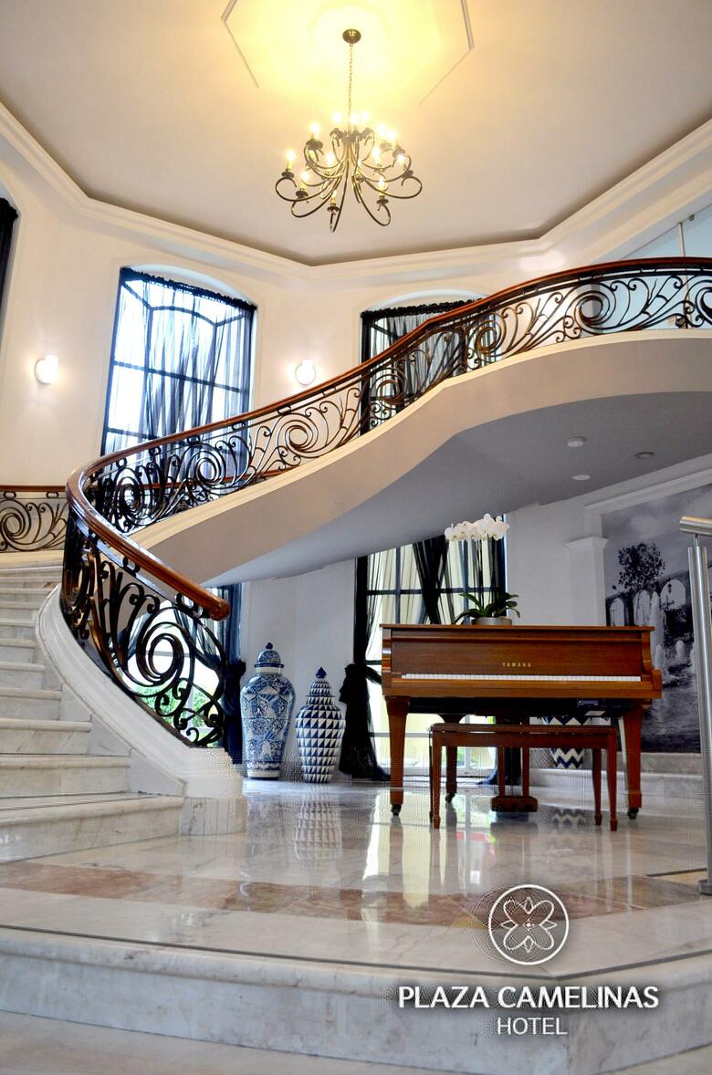 Plaza Camelinas Hotel