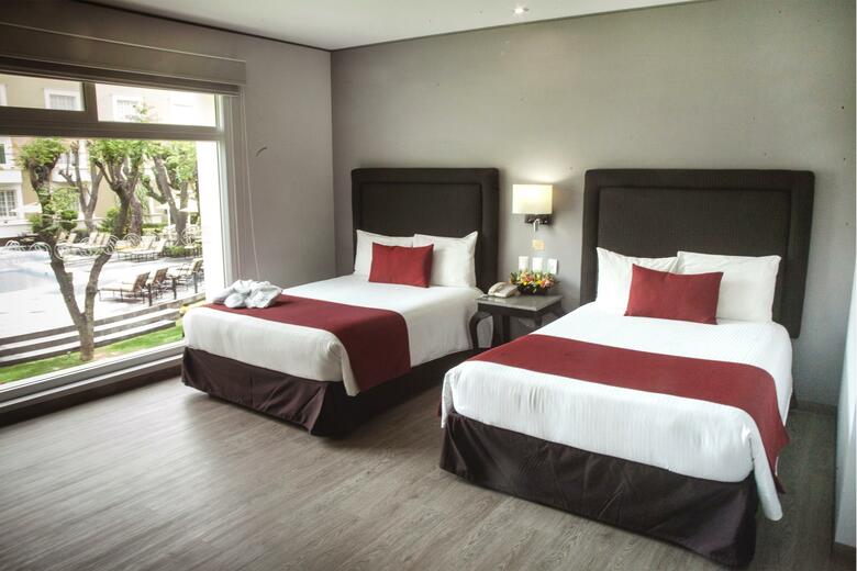 Plaza Camelinas Hotel