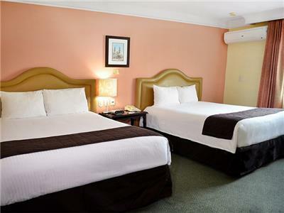 Plaza Camelinas Hotel