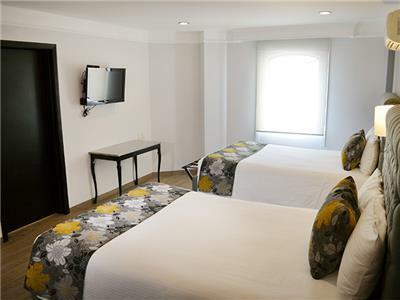 Plaza Camelinas Hotel
