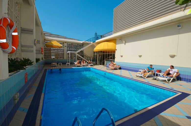 Hotel Al Diar Sands