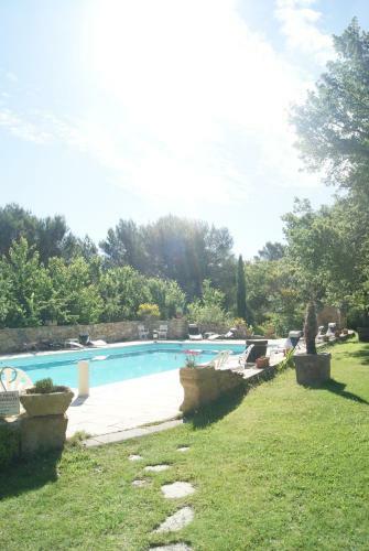 Bed & Breakfast Le Mas Des Ch�nes