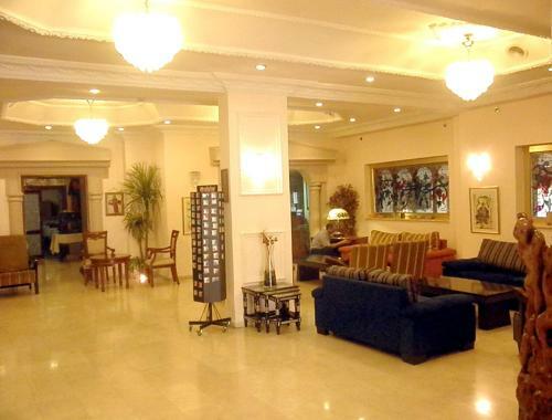 Commodore Hotel