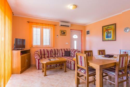Apartments Villa Orange
