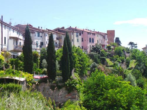 Toscana Village
