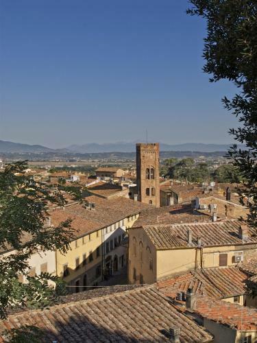 Toscana Village