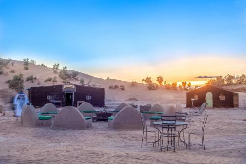 Bivouac R�ve Sahara-dar Azawad