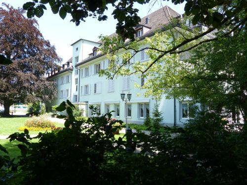 Hostal G�stehaus Nidelbad