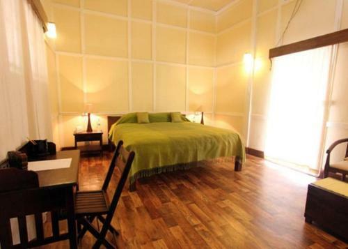 Cafe Shillong Bed & Breakfast