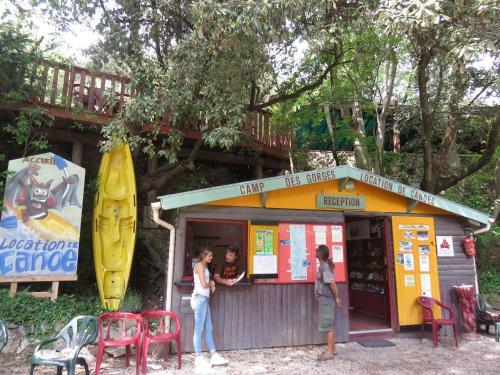 Camp Des Gorges Les Trois Eaux