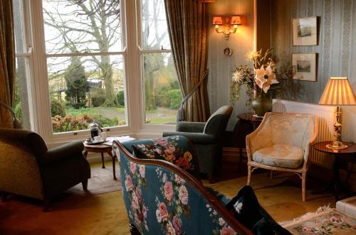 Clare House Hotel