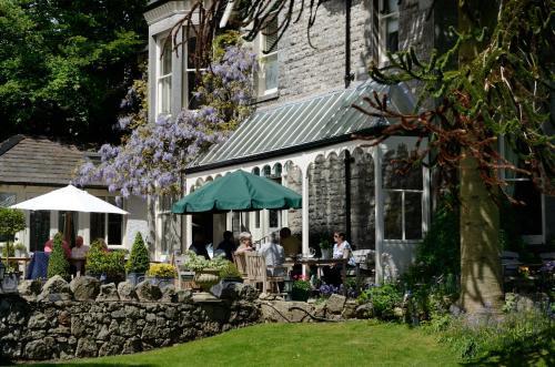 Clare House Hotel