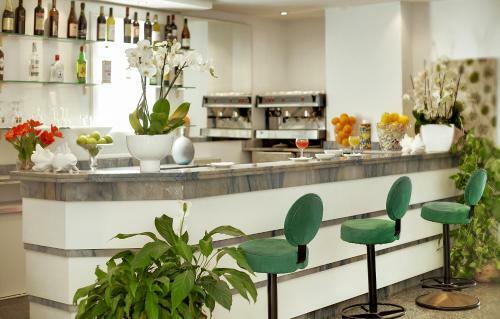 Hotel Mida